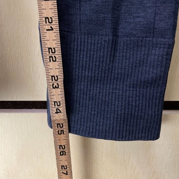 Lululemon Athletica Ebb To Street Pant Grey Sz. 4 Ribbed Stretch - Picture 10 of 11